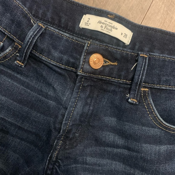 Abercrombie jean shorts - Picture 2 of 3